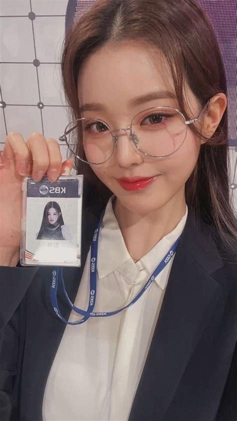 wonyoung glasses